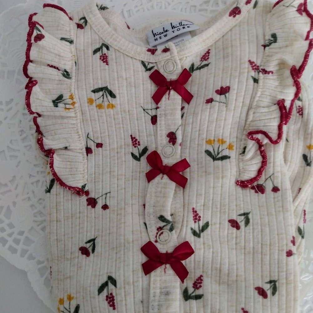 Nicole Miller 0/3 mths onesie sleeper